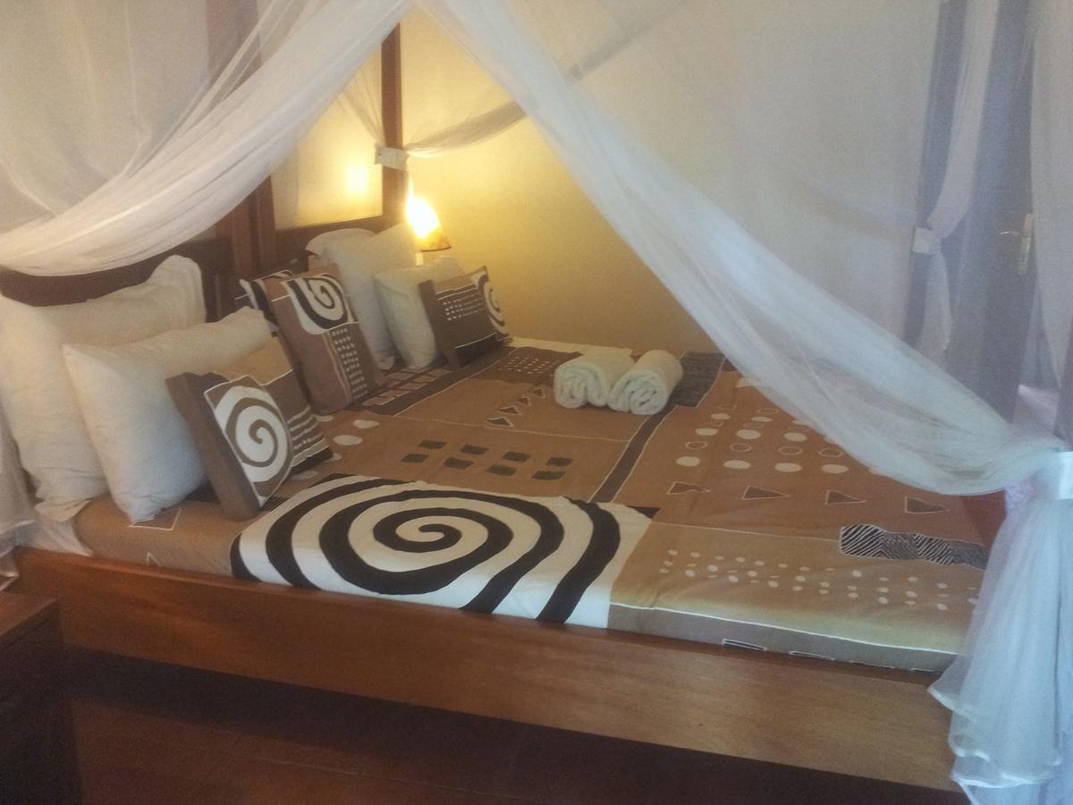 Airport Guesthouse Entebbe Dış mekan fotoğraf